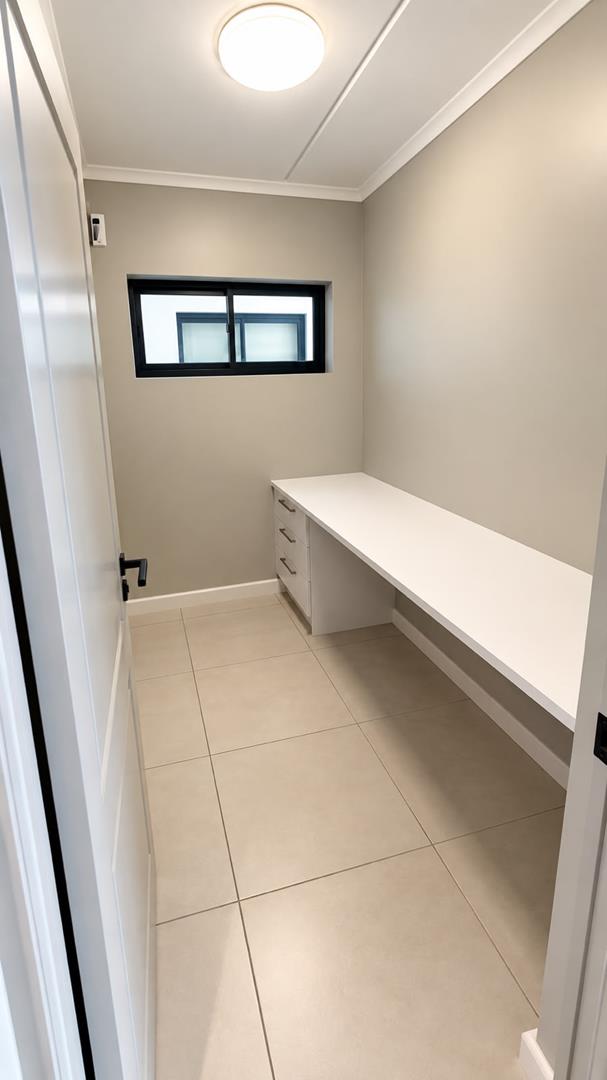 1 Bedroom Property for Sale in Sonstraal Heights Western Cape